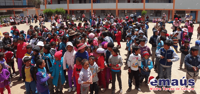 Emaús Madre teresa de Calcuta Navidad Huancavelica