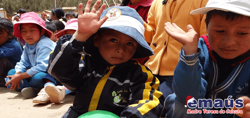 Emaús Madre teresa de Calcuta Navidad Huancavelica