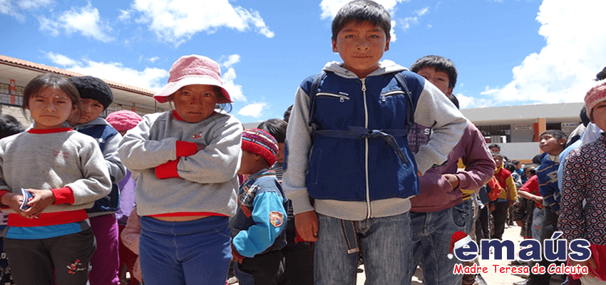 Emaús Madre teresa de Calcuta Navidad Huancavelica