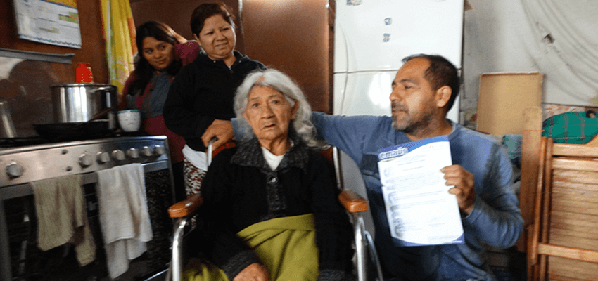 Emaús Madre teresa de Calcuta Donación de Sillas de ruedas