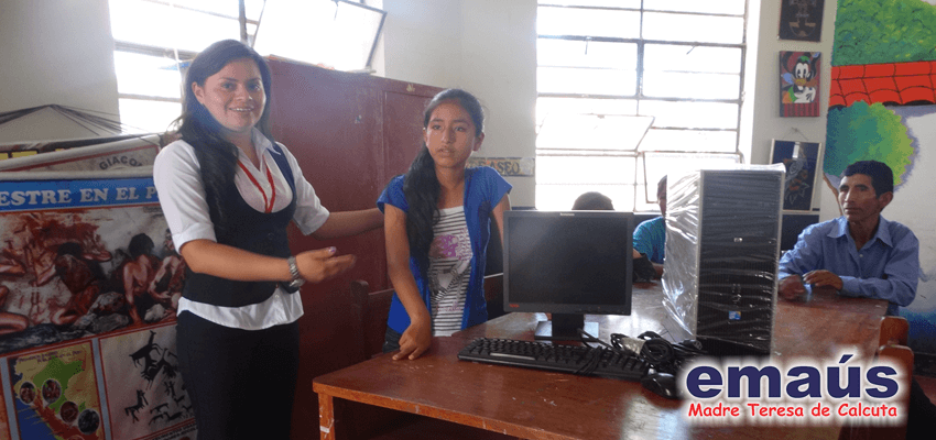 Emaús Madre teresa de Calcuta Donación de Ropa VMT