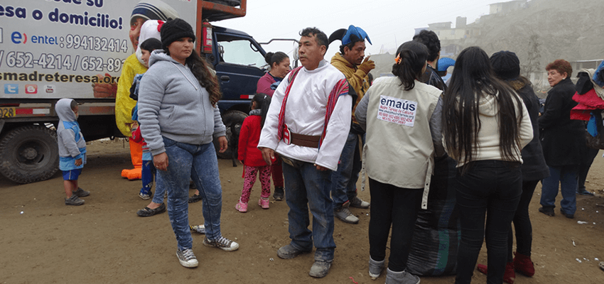 Emaús Madre teresa de Calcuta Donación de Ropa VMT