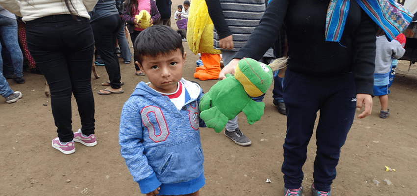 Emaús Madre teresa de Calcuta Donación de Ropa VMT