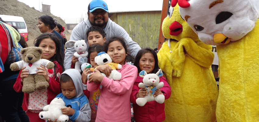 Emaús Madre teresa de Calcuta Donación de Ropa VMT
